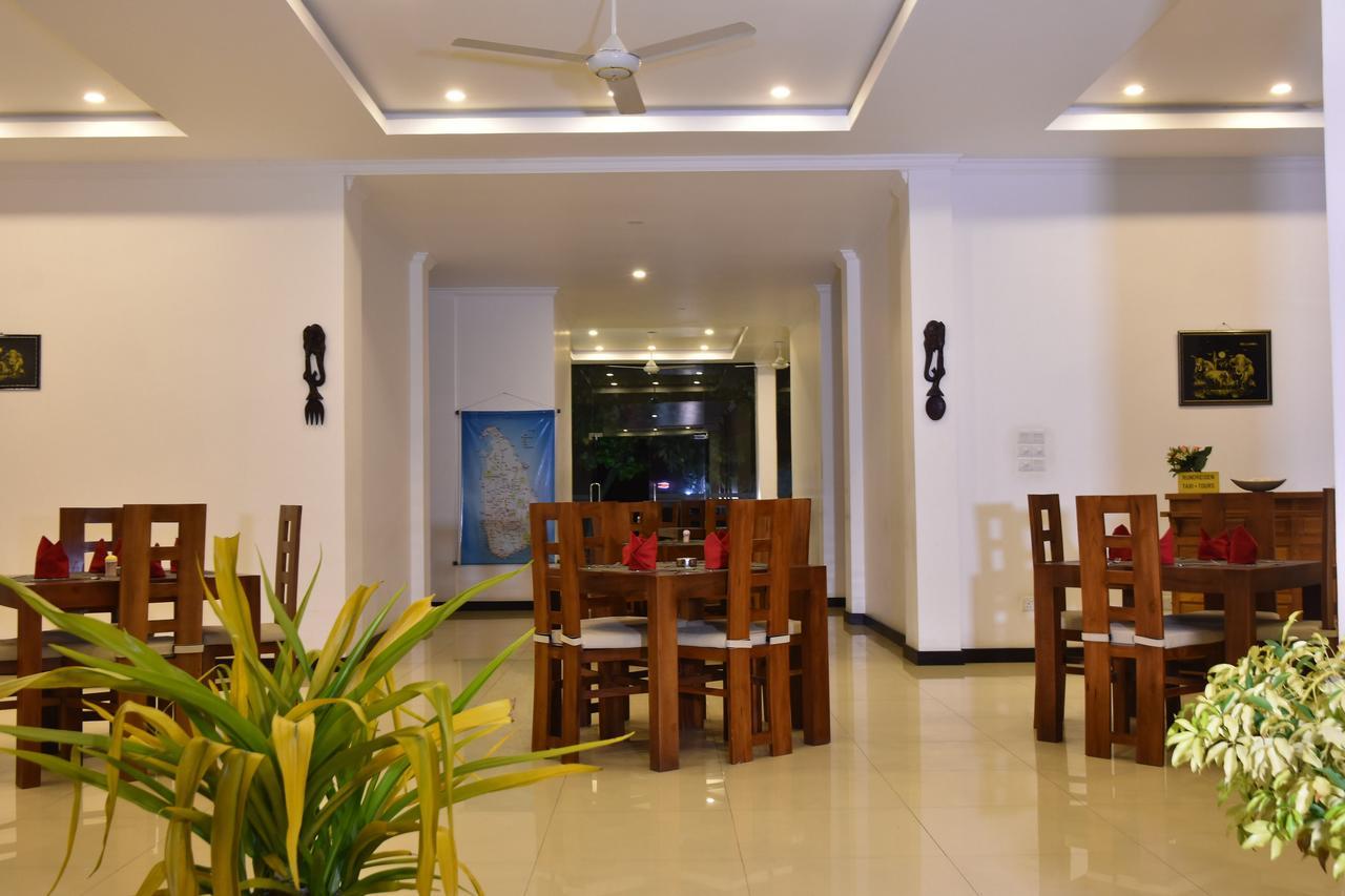 Lochana Beach Hotel Ettukala Extérieur photo