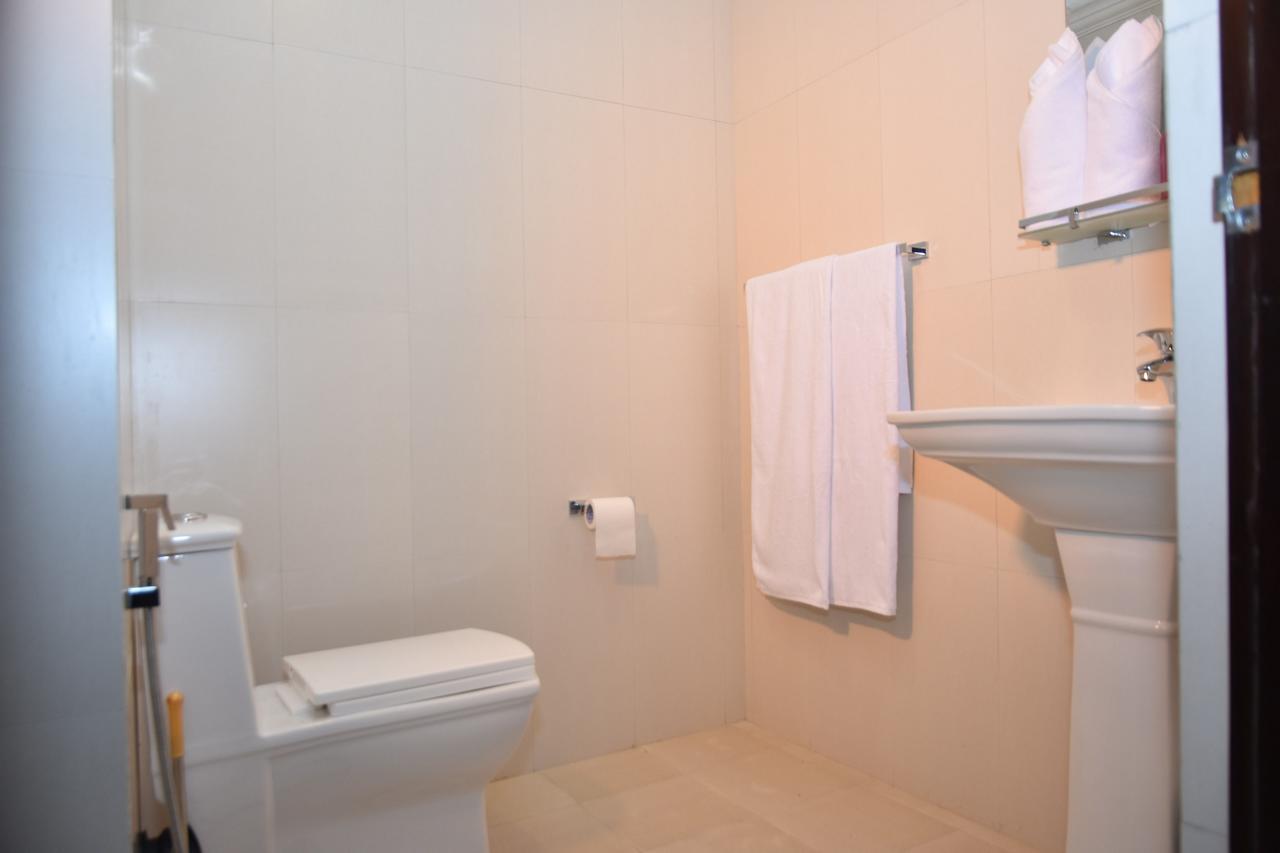 Lochana Beach Hotel Ettukala Extérieur photo